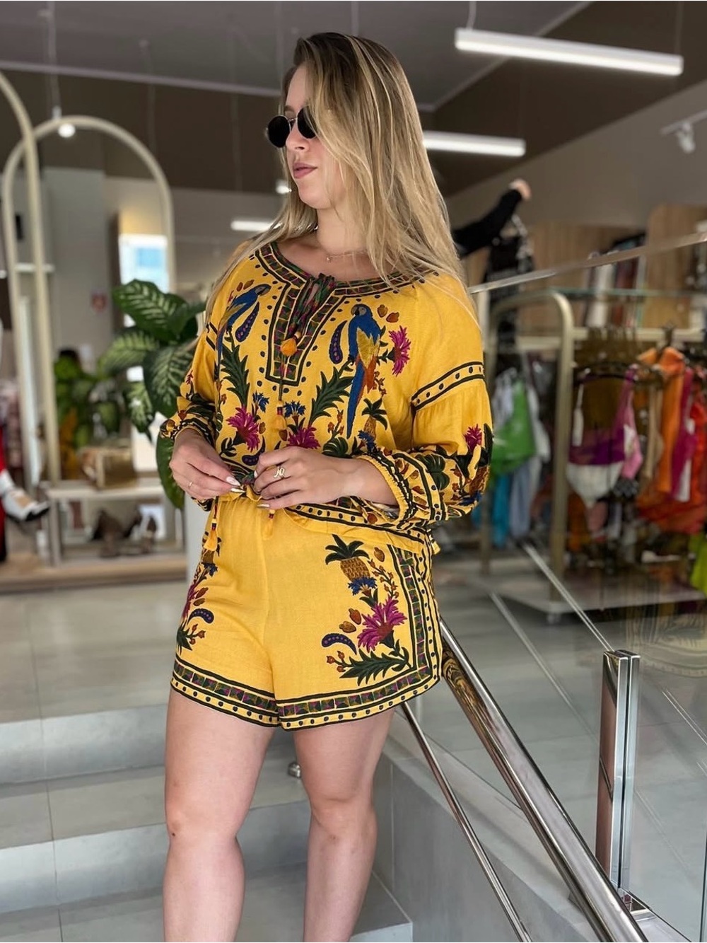 FARM Rio sz m set Yellow Floral Embroidered shorts and blouse